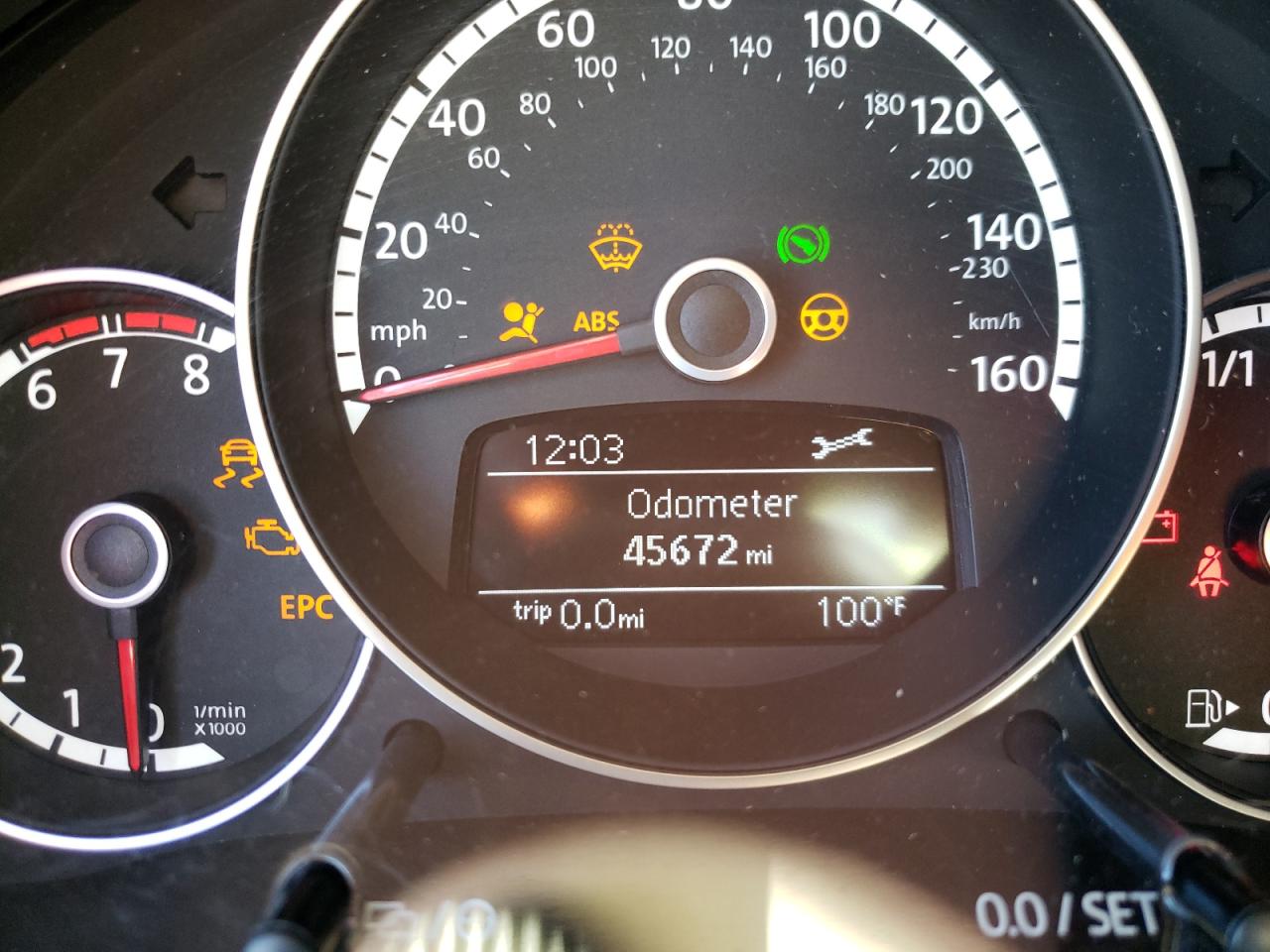 Photo 8 from auction – 2014 VOLKSWAGEN BEETLE with VIN 3VWJ17AT1EM657698