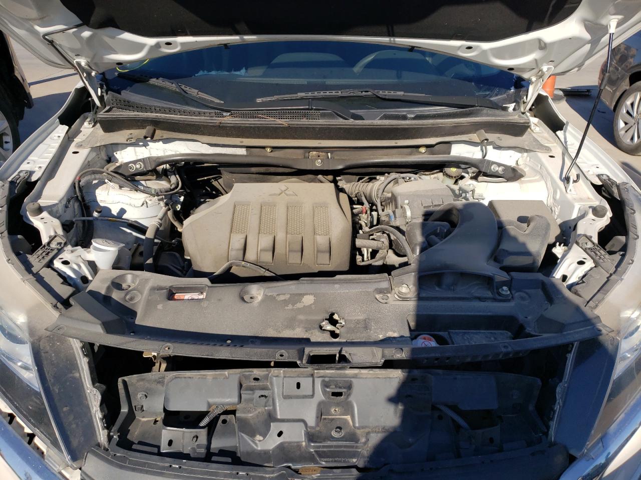 Photo 7 from auction – 2019 MITSUBISHI ECLIPSE CR with VIN JA4AS3AA7KZ019080