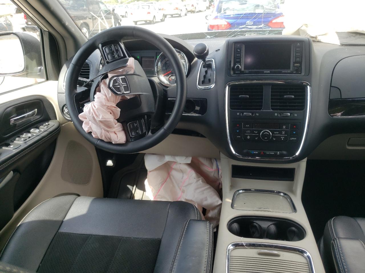 Photo 9 from auction – 2019 DODGE GRAND CARA with VIN 2C4RDGCG1KR754210