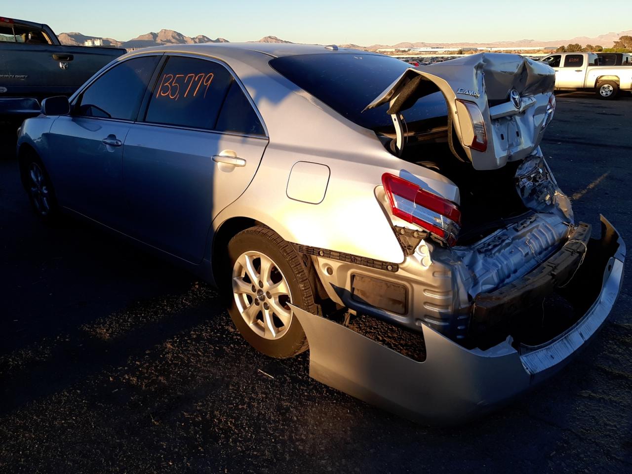 Photo 3 from auction – 2011 TOYOTA CAMRY BASE with VIN 4T1BF3EK2BU652788
