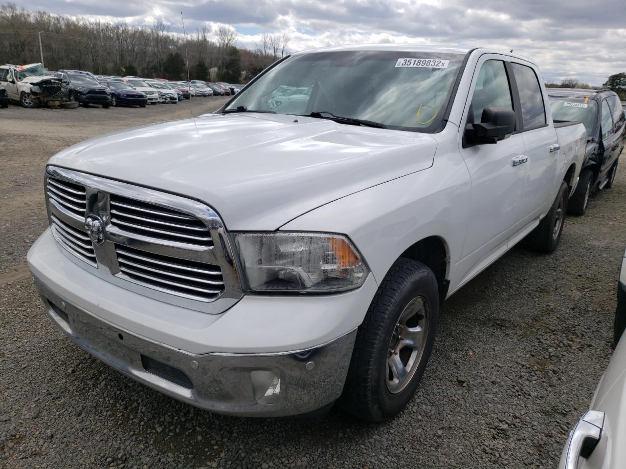 Photo 2 from auction – 2015 RAM 1500 SLT with VIN 1C6RR6LG3FS686175