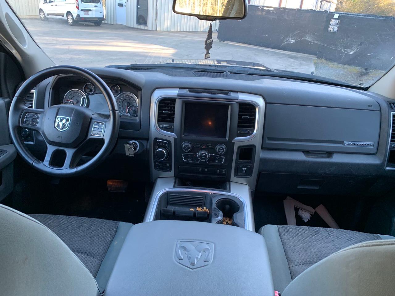 Photo 9 from auction – 2019 RAM 1500 CLASS with VIN 1C6RR7LT3KS639080