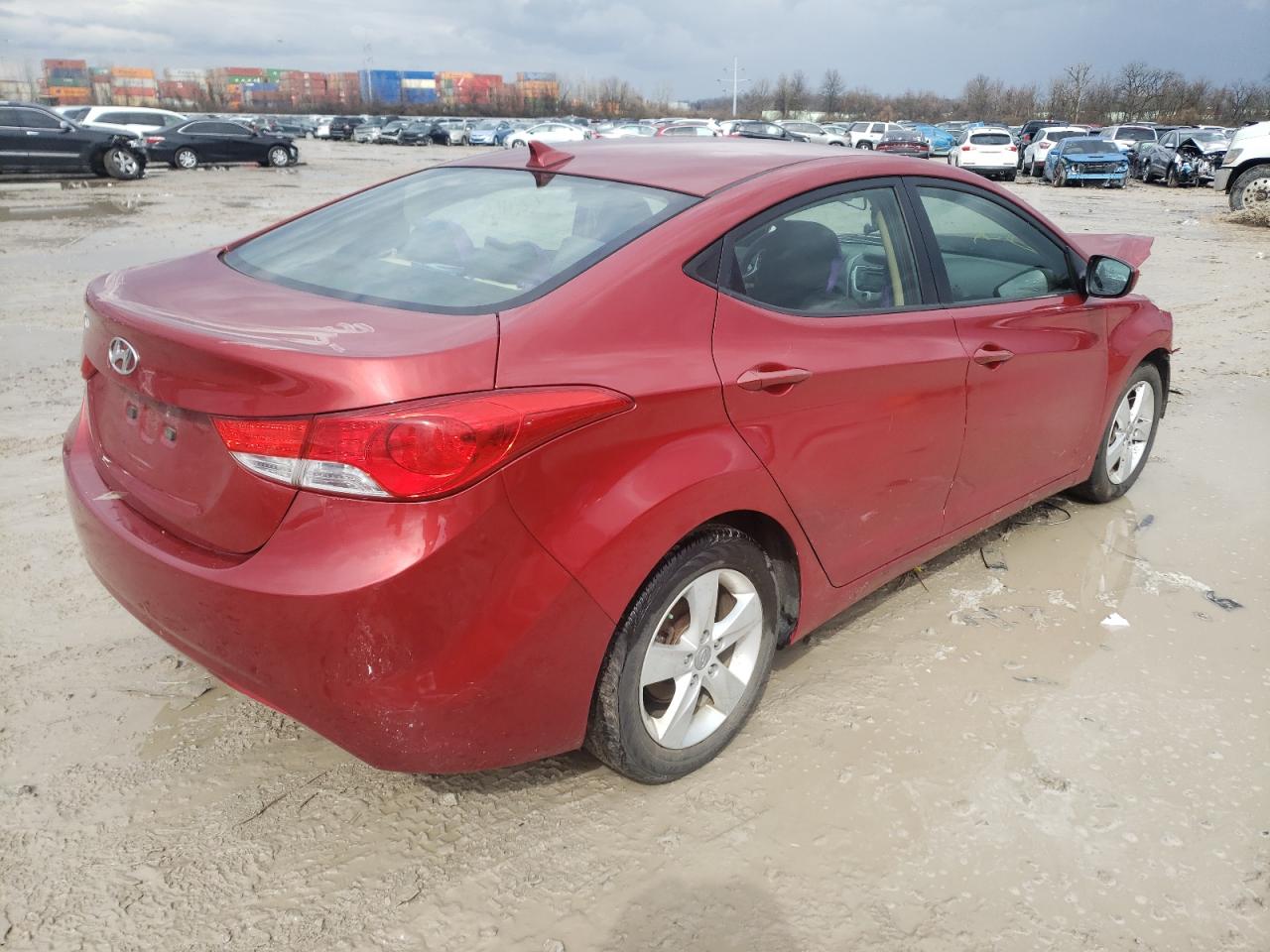 Photo 4 from auction – 2011 HYUNDAI ELANTRA GL with VIN KMHDH4AE0BU150449