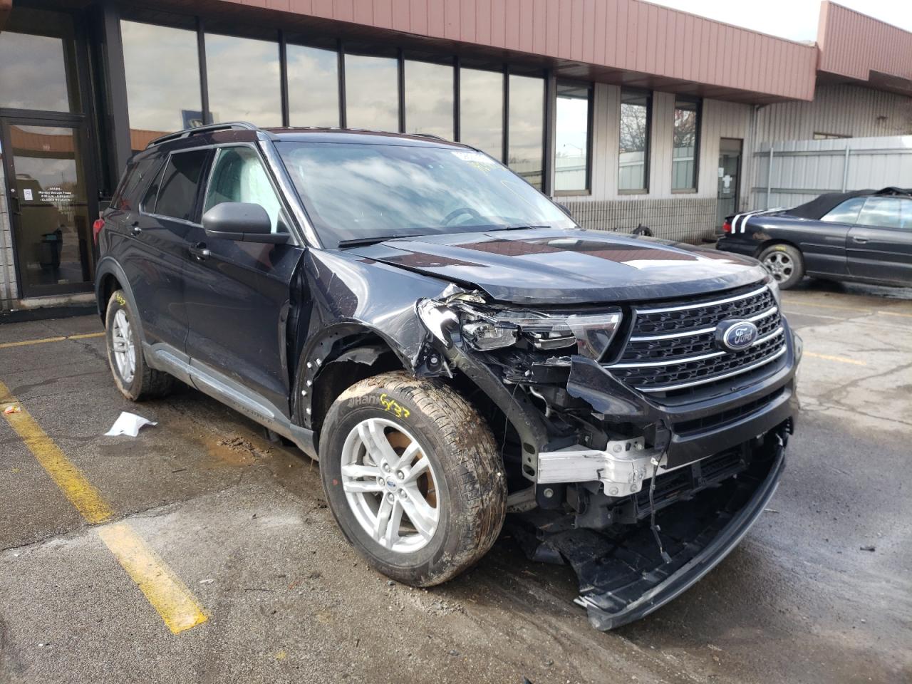FORD EXPLORER X 2020 with VIN 1FMSK8DH2LGA89868 - Photo from auction