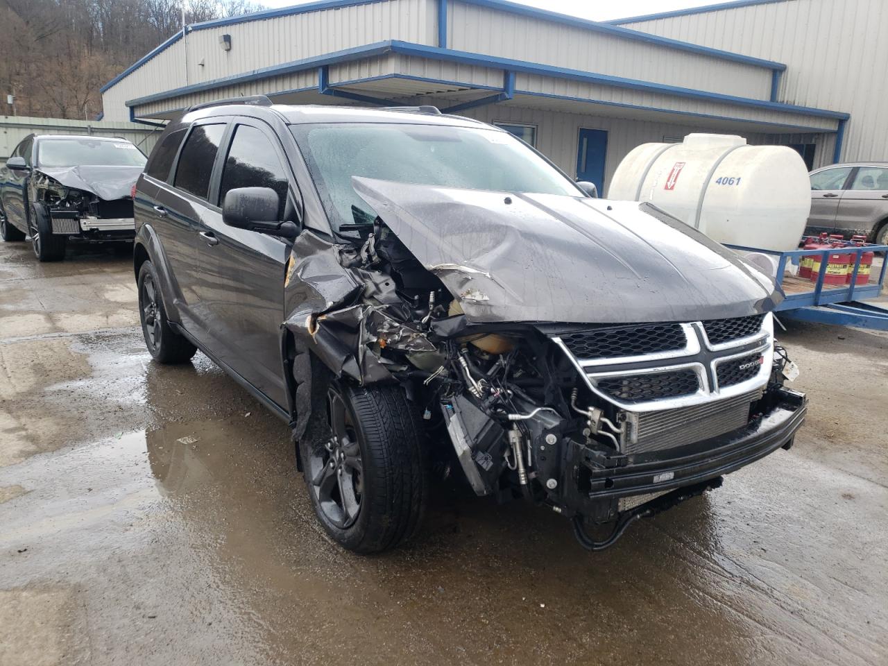 DODGE JOURNEY SE 2017 with VIN 3C4PDDAG8HT638985 - Photo from auction
