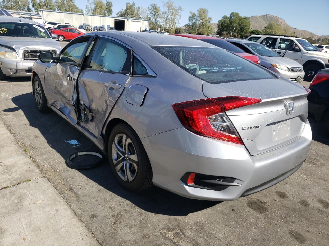 Photo 3 from auction – 2017 HONDA CIVIC LX with VIN 2HGFC2F55HH507310