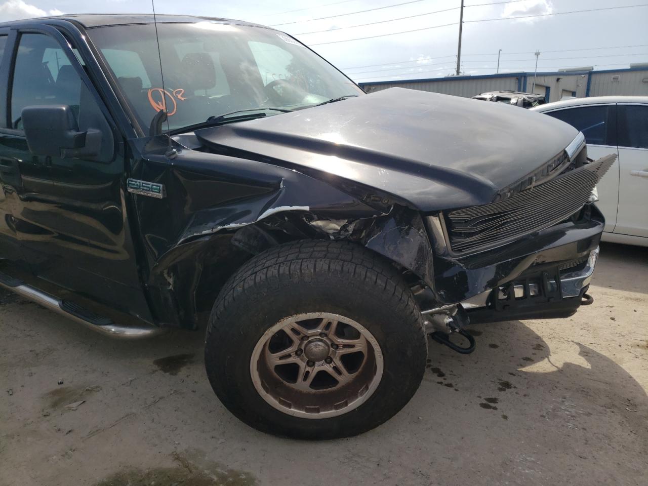 Photo 9 from auction – 2005 FORD F150 SUPER with VIN 1FTPW14595FA74885