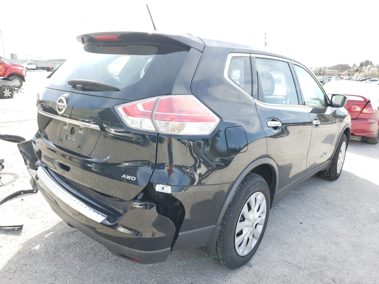 Photo 4 from auction – 2015 NISSAN ROGUE S with VIN KNMAT2MV8FP534764