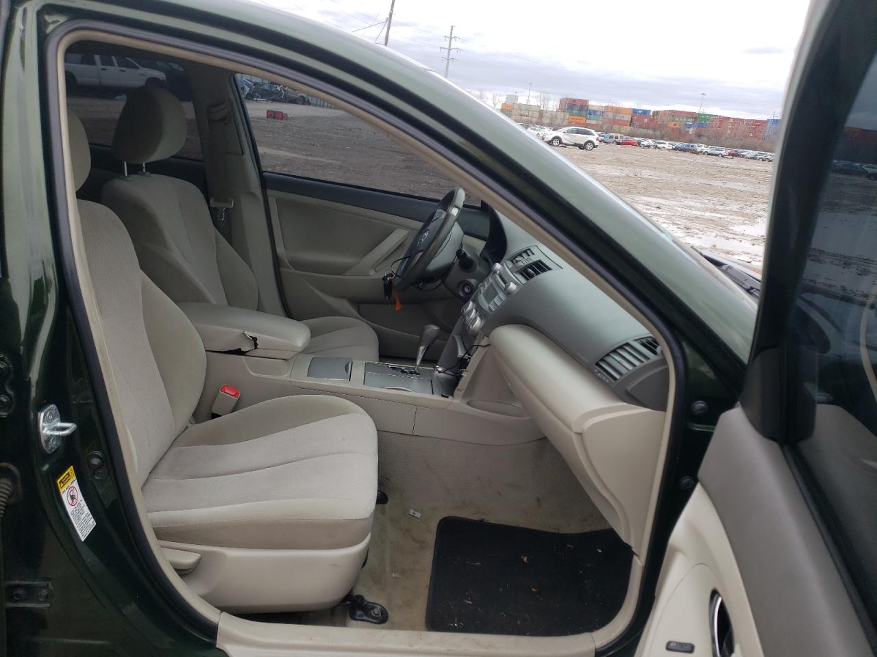 Photo 5 from auction – 2011 TOYOTA CAMRY BASE with VIN 4T1BF3EK0BU740822