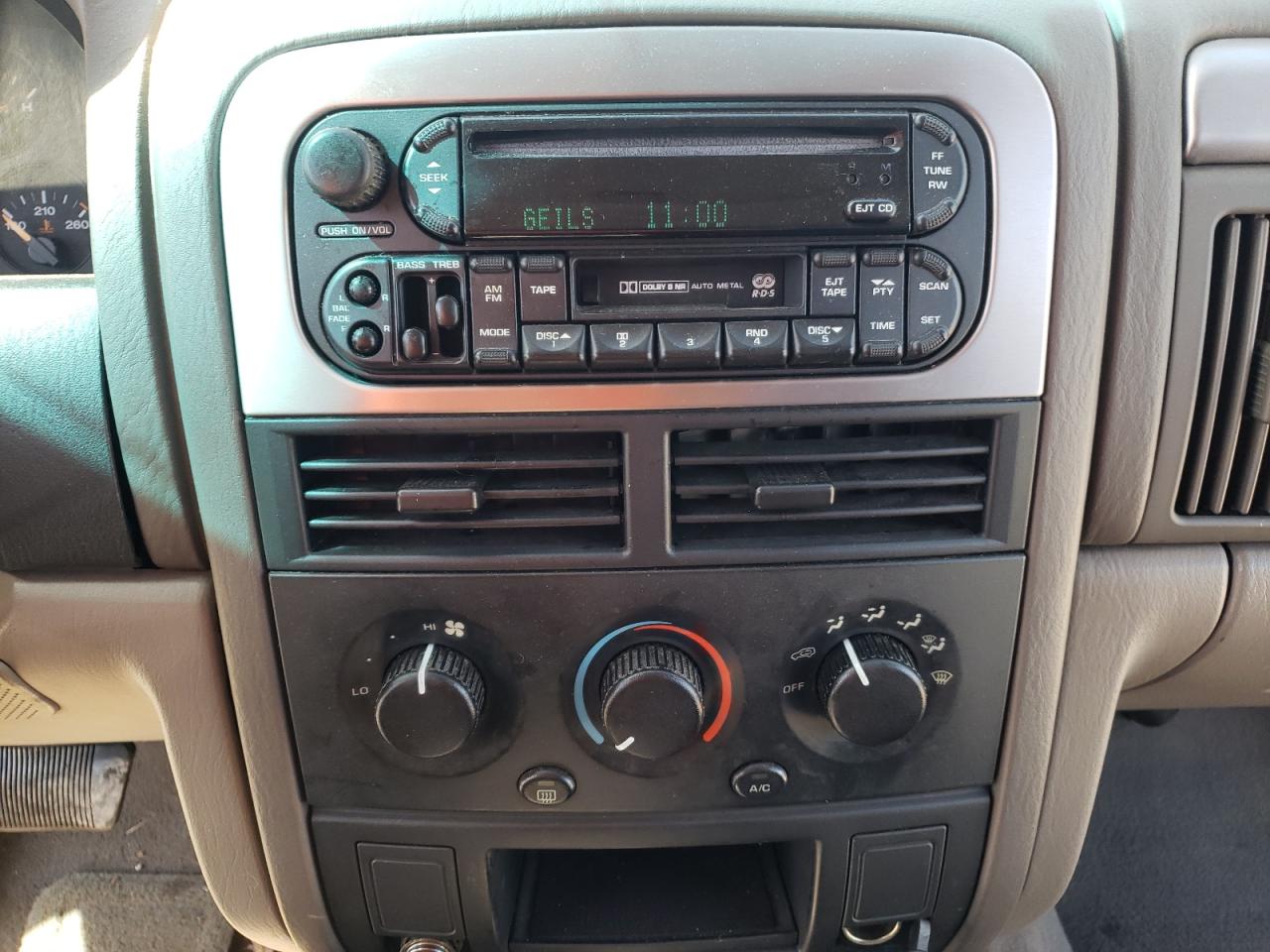 Photo 9 from auction – 2004 JEEP GRAND CHER with VIN 1J4GX48S94C297775