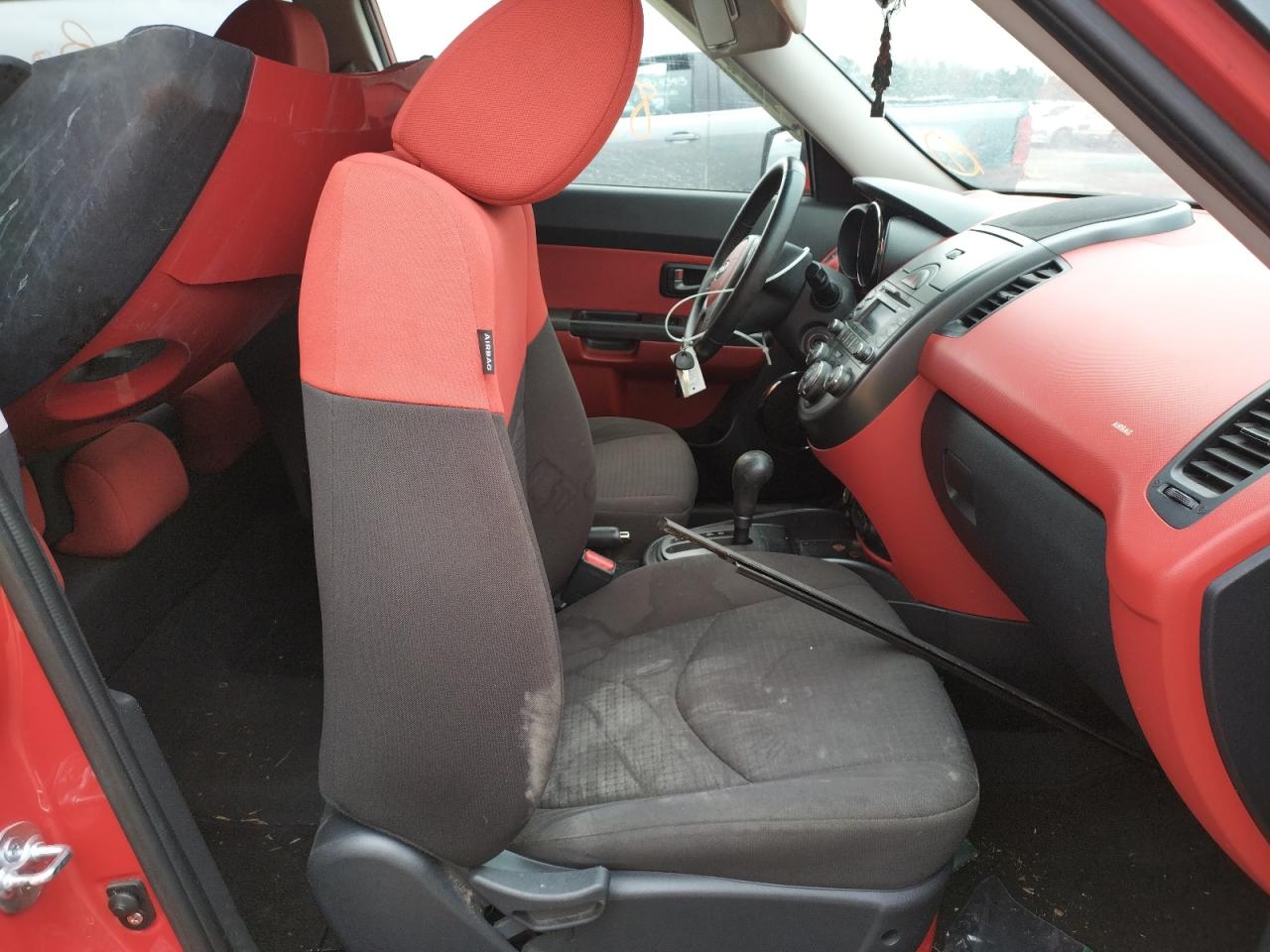 Photo 5 from auction – 2010 KIA SOUL + with VIN KNDJT2A20A7165496