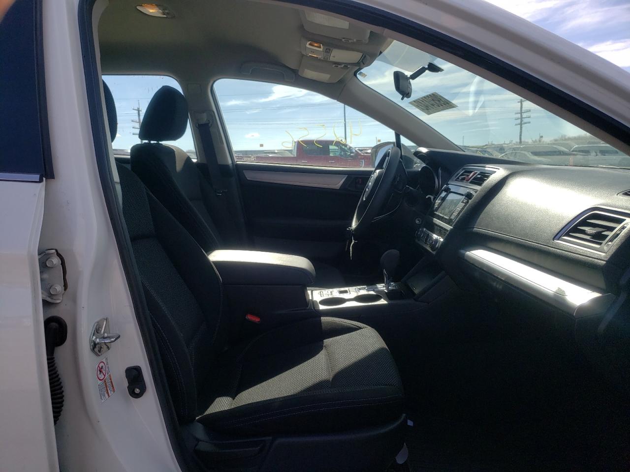 Photo 5 from auction – 2018 SUBARU OUTBACK 2. with VIN 4S4BSAACXJ3243201
