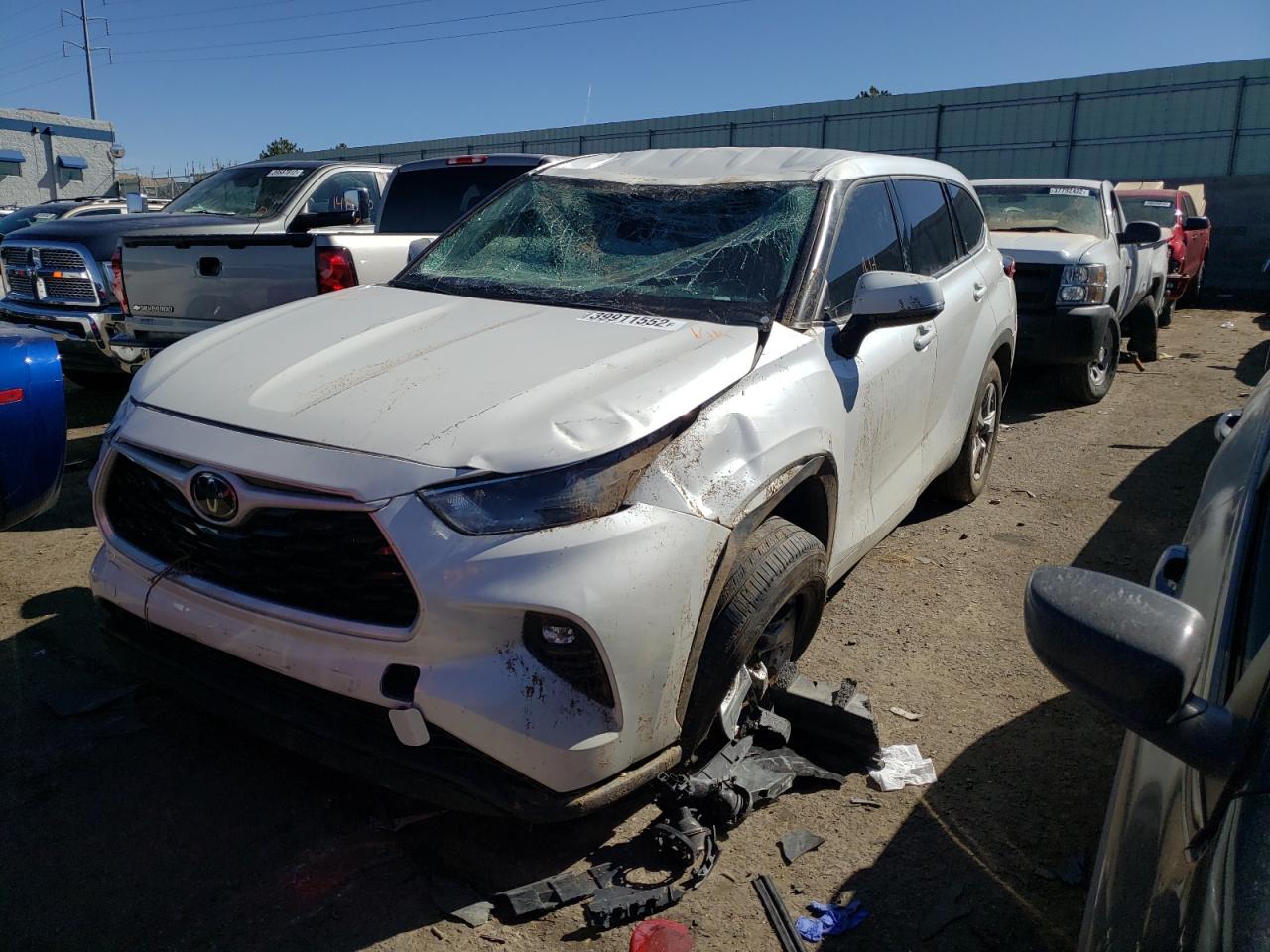 Foto 2 de la subasta – 2021 TOYOTA HIGHLANDER con VIN 5TDZZRAHXMS515337