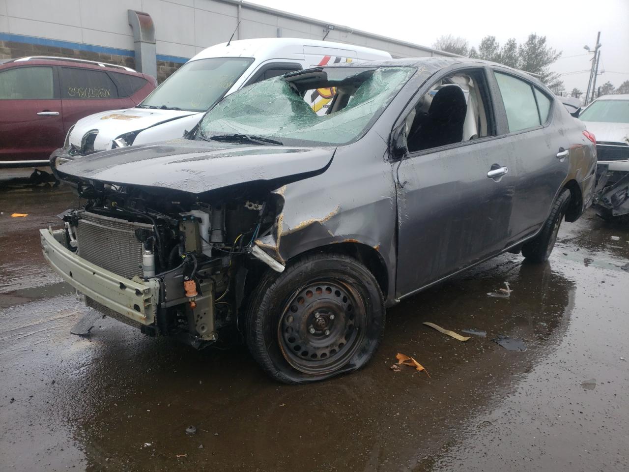 Photo 2 from auction – 2019 NISSAN VERSA S with VIN 3N1CN7APXKL804835