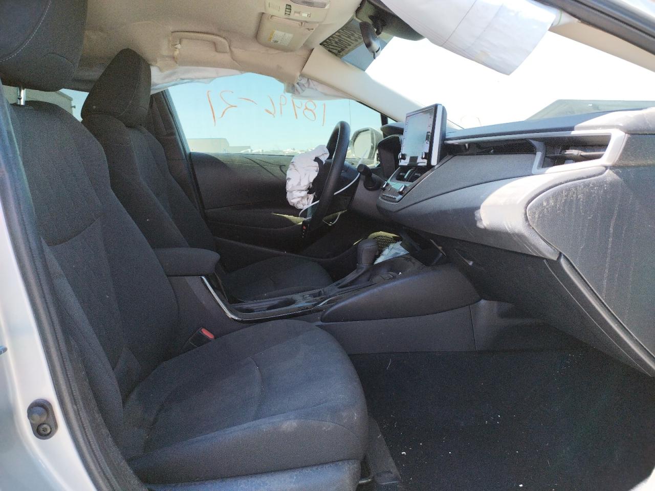 Photo 5 from auction – 2021 TOYOTA COROLLA LE with VIN JTDEAMDE1MJ001478