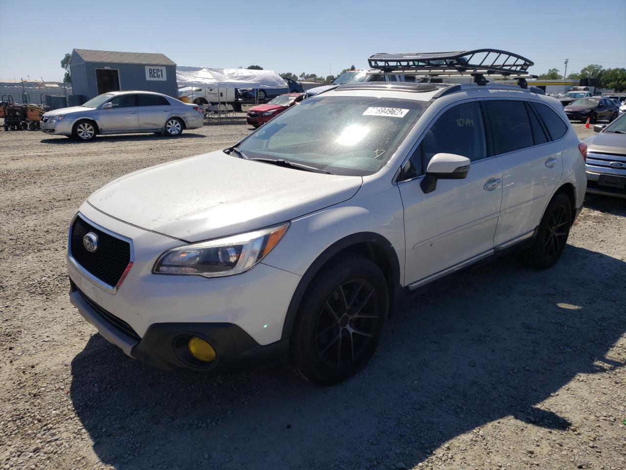 Photo 2 from auction – 2017 SUBARU OUTBACK TO with VIN 4S4BSETCXH3327954