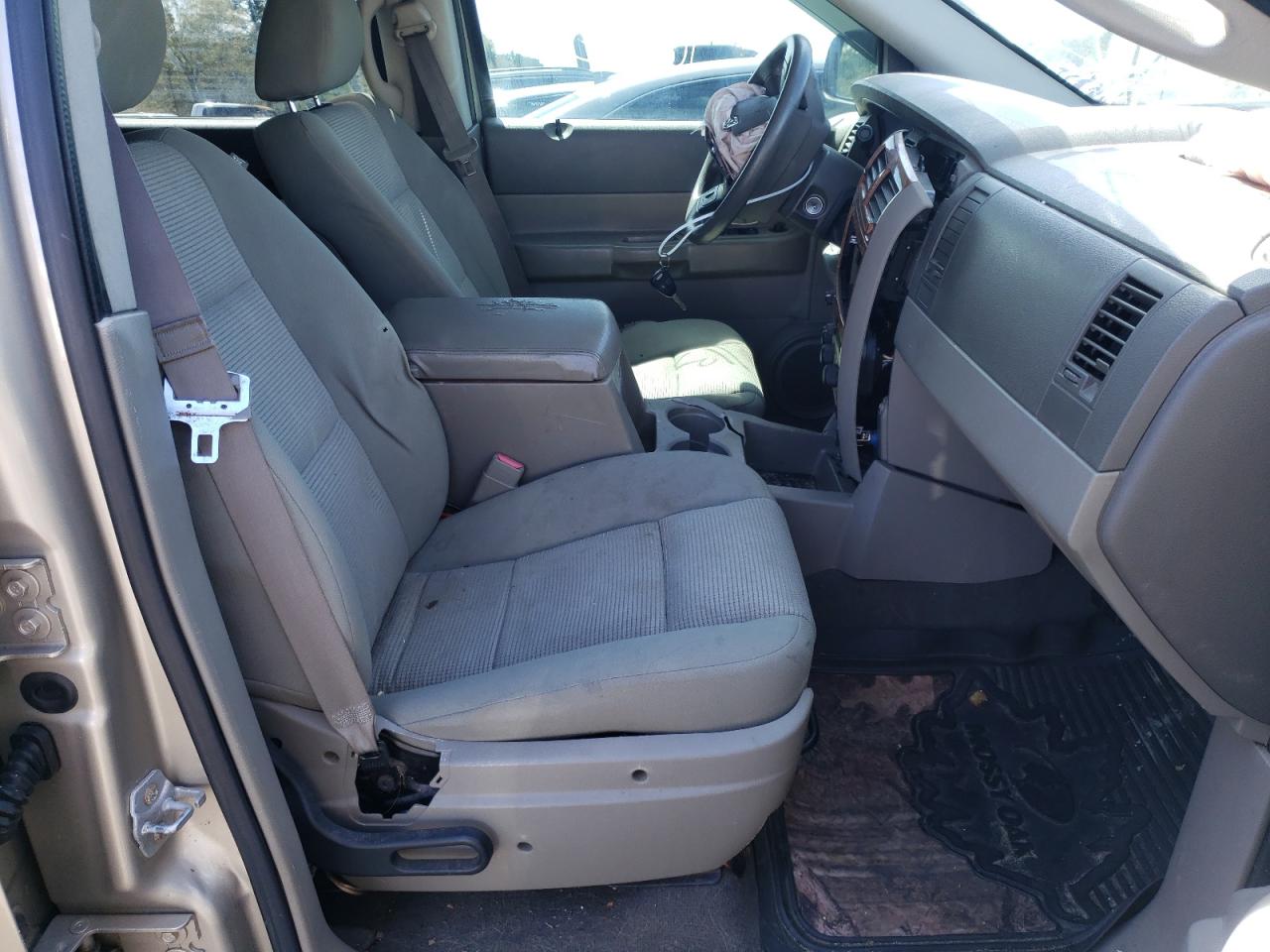 Photo 5 from auction – 2008 DODGE DURANGO SL with VIN 1D8HD48N68F118465