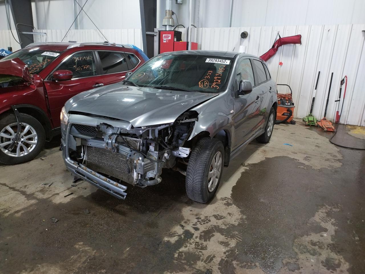 Photo 2 from auction – 2012 MITSUBISHI OUTLANDER with VIN JA4AP3AU4CZ005456
