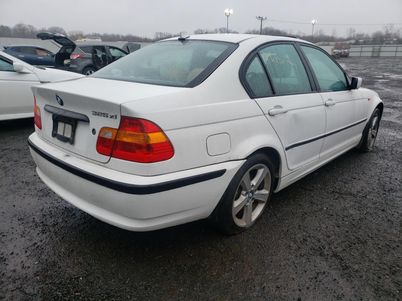 Photo 4 from auction – 2005 BMW 325 XI with VIN WBAEU33435PR20369