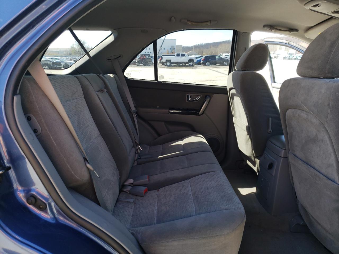 Photo 6 from auction – 2007 KIA SORENTO EX with VIN KNDJC736475692250