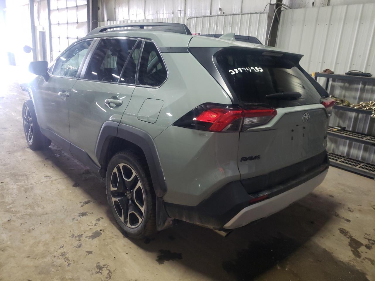 Photo 3 from auction – 2019 TOYOTA RAV4 ADVEN with VIN 2T3J1RFV0KC059753