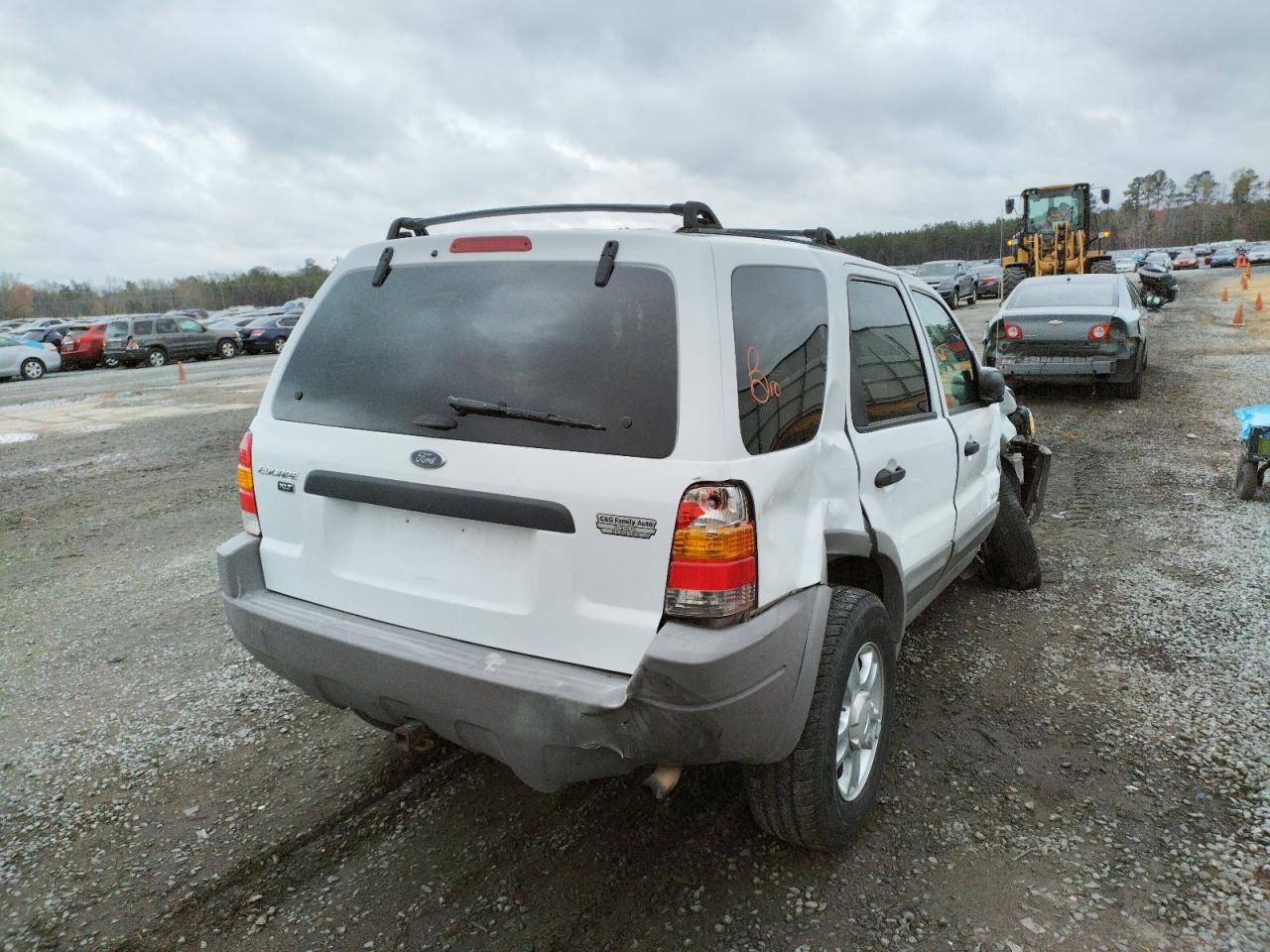 Photo 4 from auction – 2002 FORD ESCAPE XLT with VIN 1FMYU04122KA62285