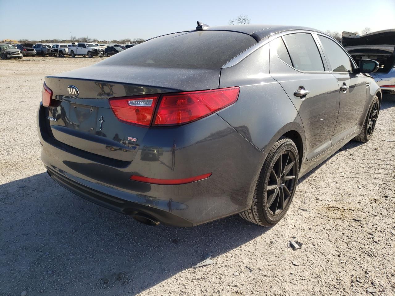 Photo 4 from auction – 2015 KIA OPTIMA LX with VIN 5XXGM4A78FG471696