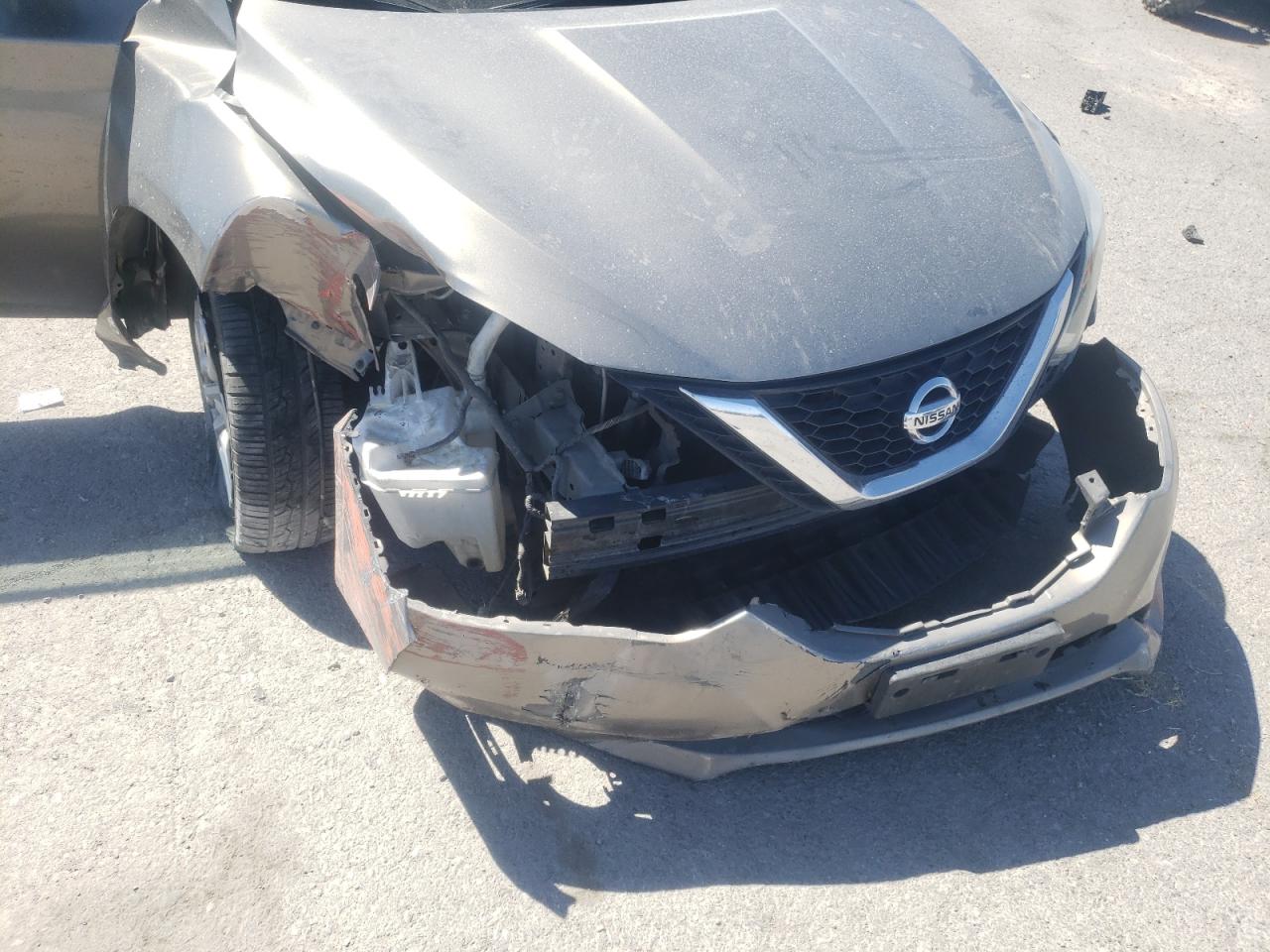 Photo 9 from auction – 2016 NISSAN SENTRA S with VIN 3N1AB7AP2GL647602