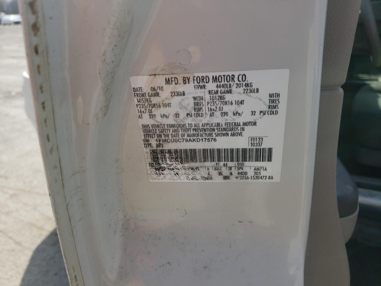 Photo 10 from auction – 2010 FORD ESCAPE XLS with VIN 1FMCU0C79AKD17576