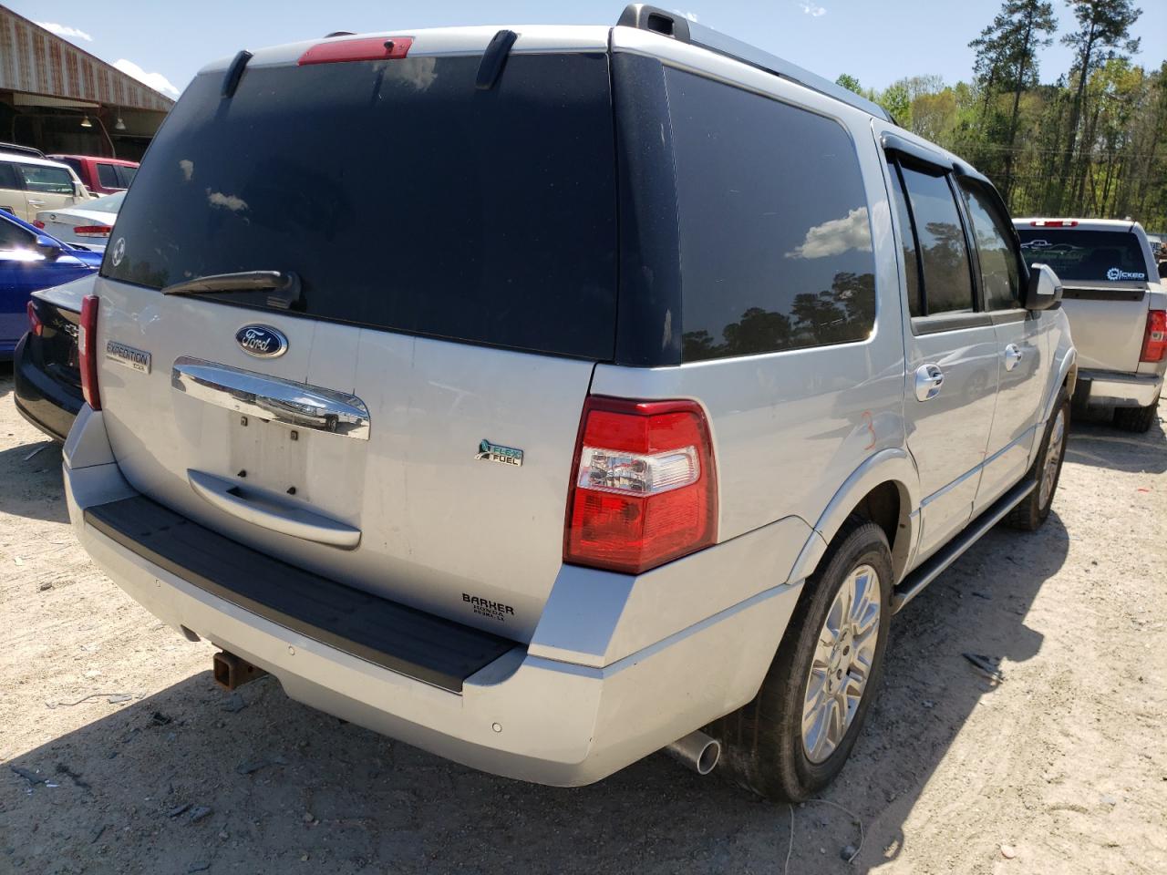 Photo 4 from auction – 2013 FORD EXPEDITION with VIN 1FMJU1K54DEF32850