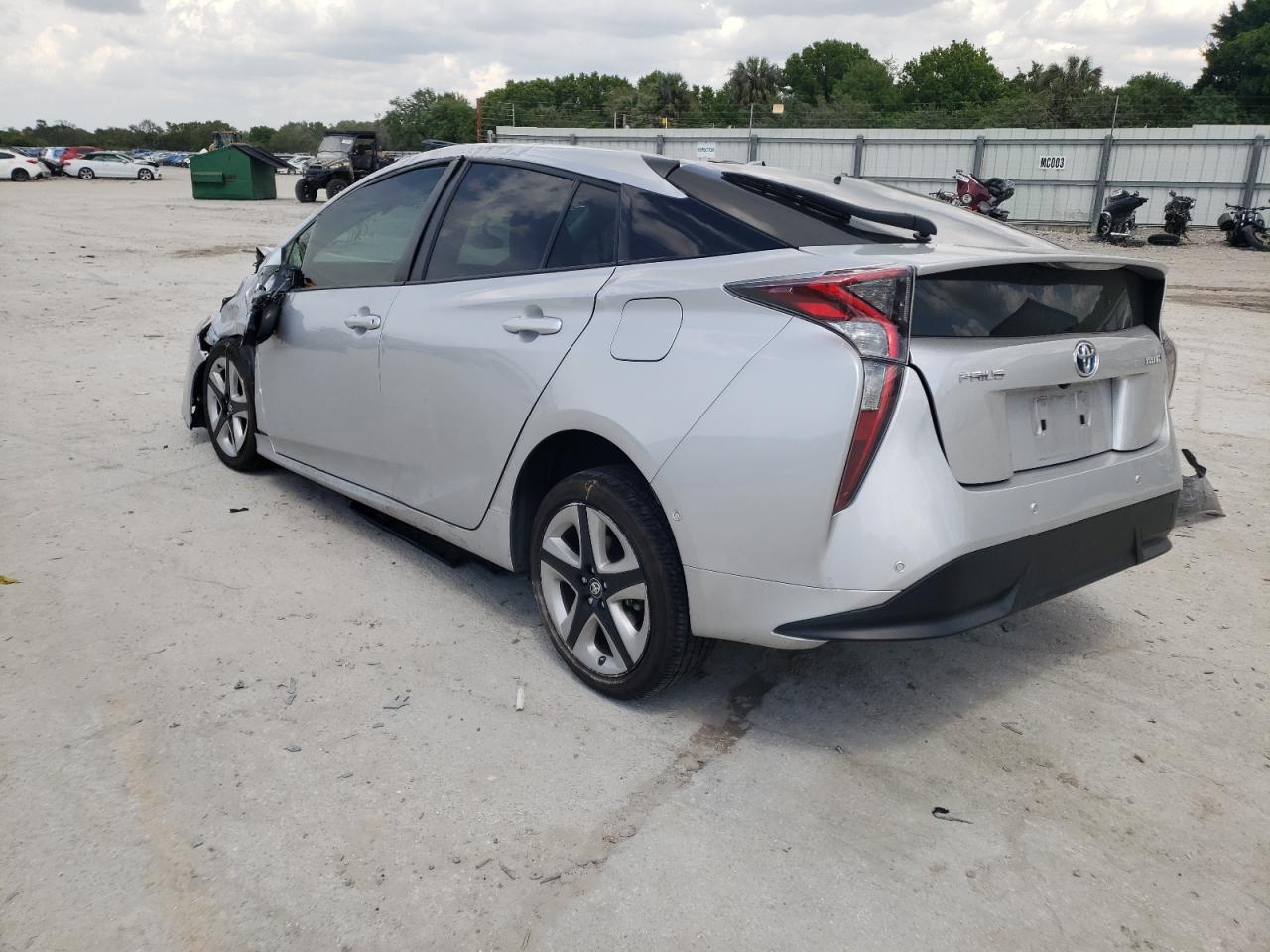 Photo 3 from auction – 2018 TOYOTA PRIUS with VIN JTDKARFUXJ3548205
