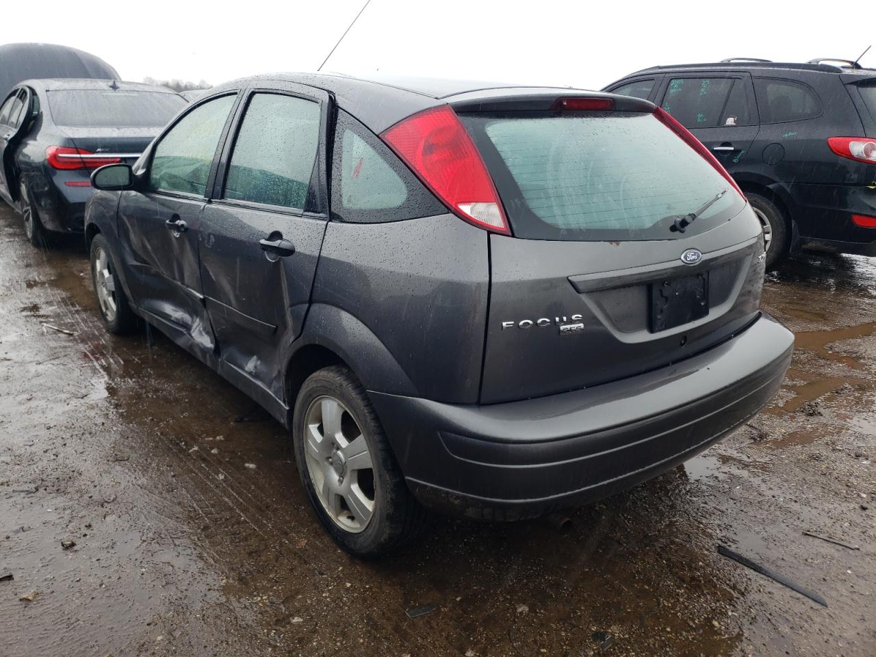 Photo 3 from auction – 2005 FORD FOCUS ZX5 with VIN 3FAFP37N05R102579