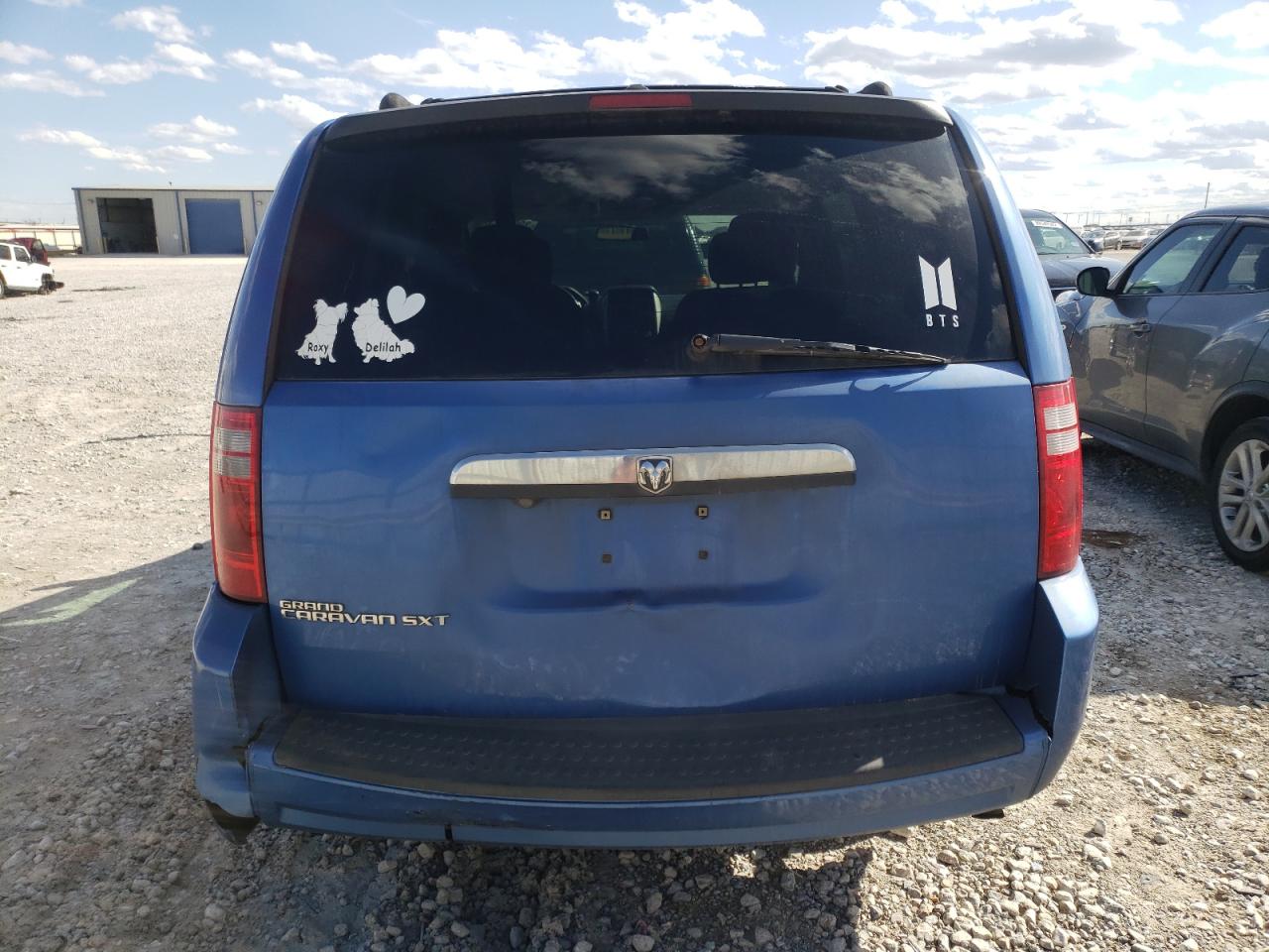 Photo 9 from auction – 2008 DODGE GRAND CARA with VIN 2D8HN54P28R620103