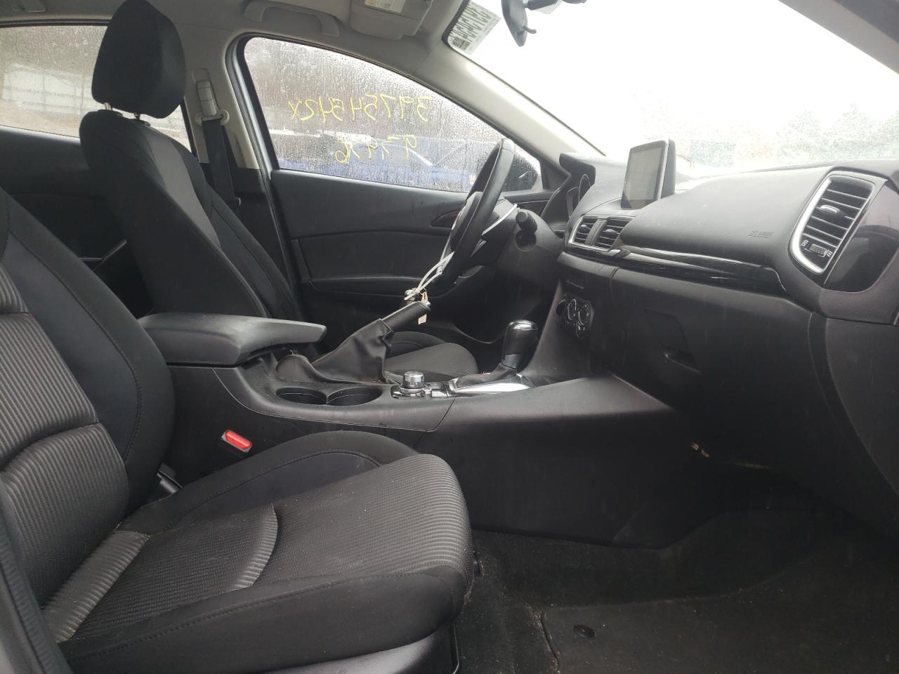 Photo 5 from auction – 2016 MAZDA 3 TOURING with VIN JM1BM1V76G1301207