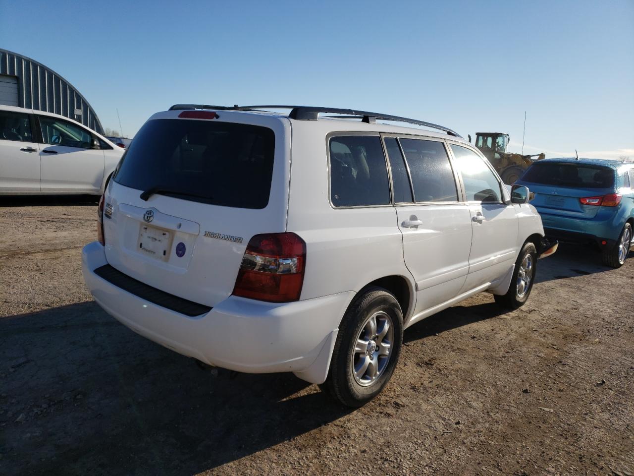 Photo 4 from auction – 2005 TOYOTA HIGHLANDER with VIN JTEGD21A450131618