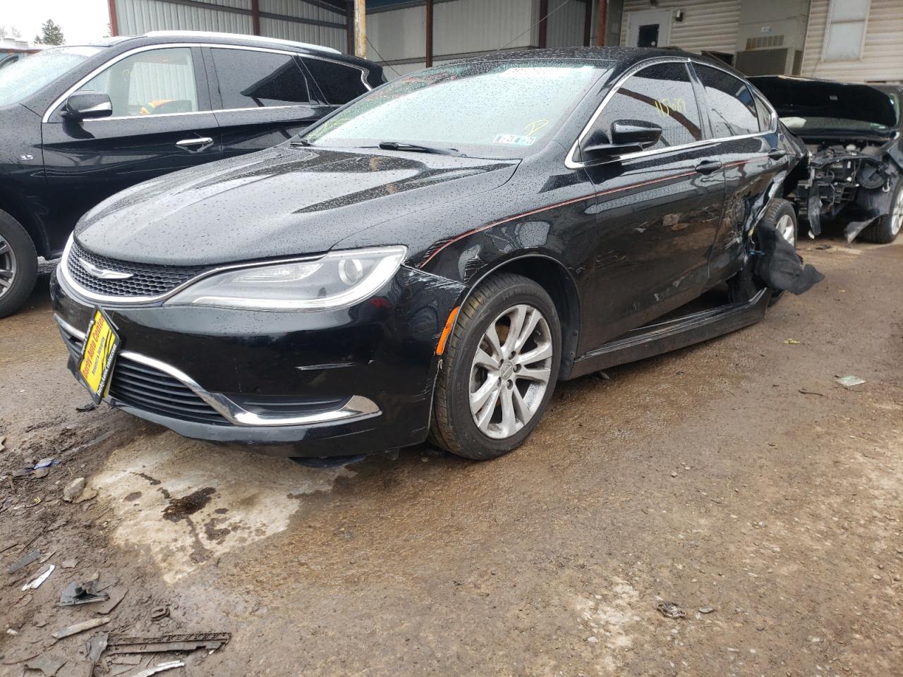 Photo 2 from auction – 2015 CHRYSLER 200 LIMITE with VIN 1C3CCCAB8FN641399