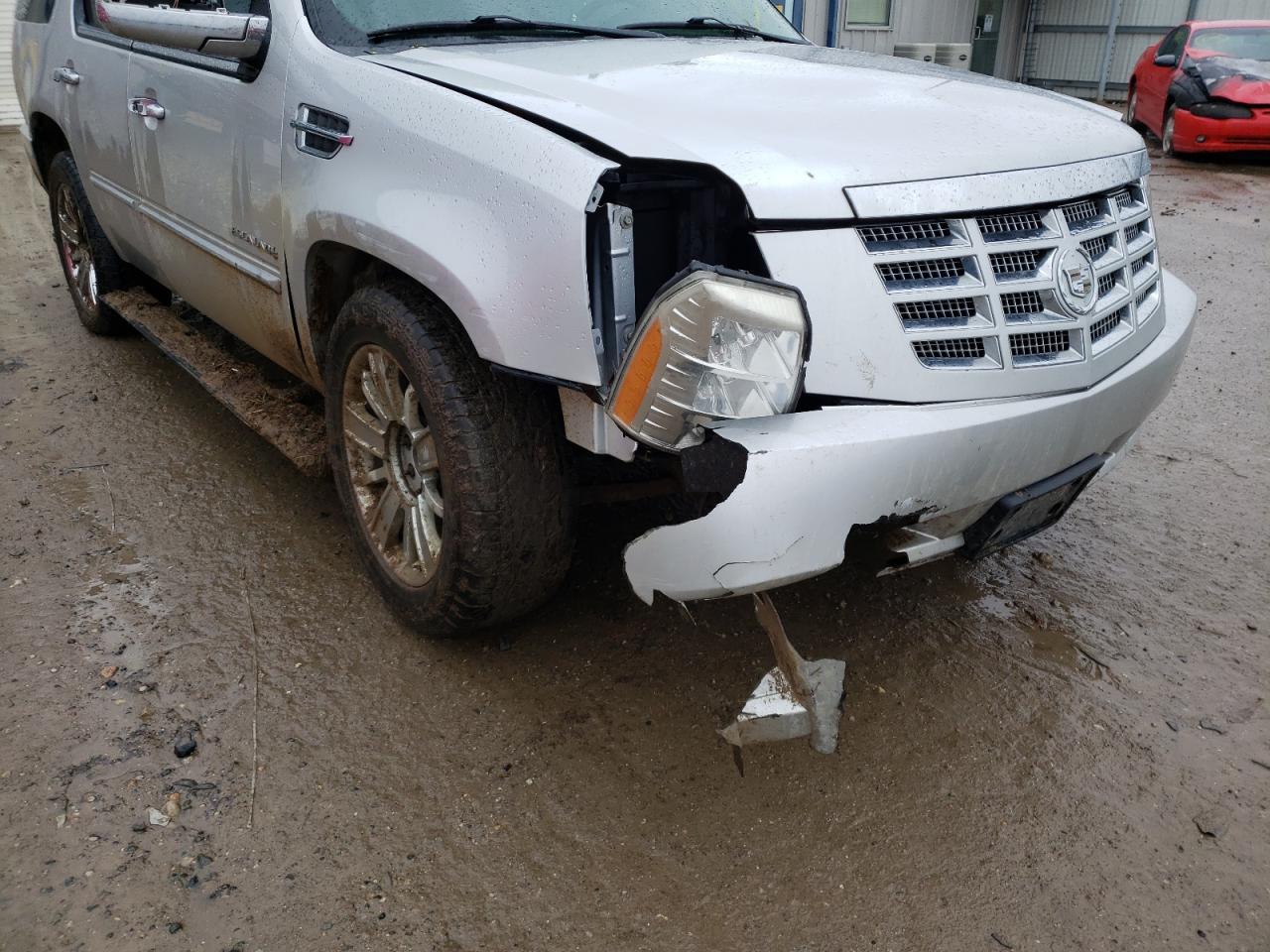 Photo 9 from auction – 2010 CADILLAC ESCALADE P with VIN 1GYUKCEF5AR159064