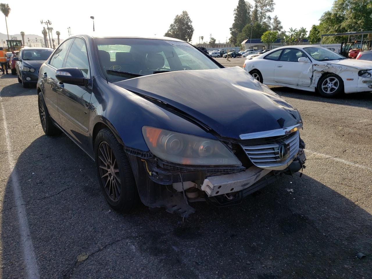 ACURA RL 2006 with VIN JH4KB16526C000325 - Photo from auction