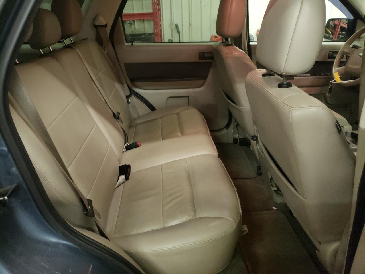 Photo 6 from auction – 2011 FORD ESCAPE XLT with VIN 1FMCU0D71BKA08040