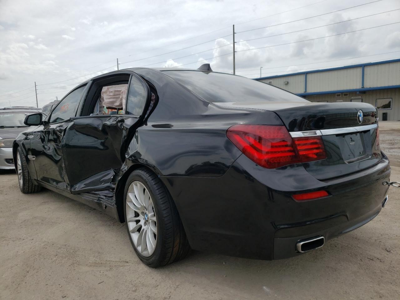 Photo 3 from auction – 2015 BMW 740 LI with VIN WBAYE4C51FD947162