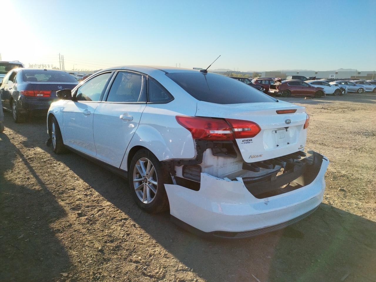 Photo 3 from auction – 2016 FORD FOCUS SE with VIN 1FADP3F2XGL273856