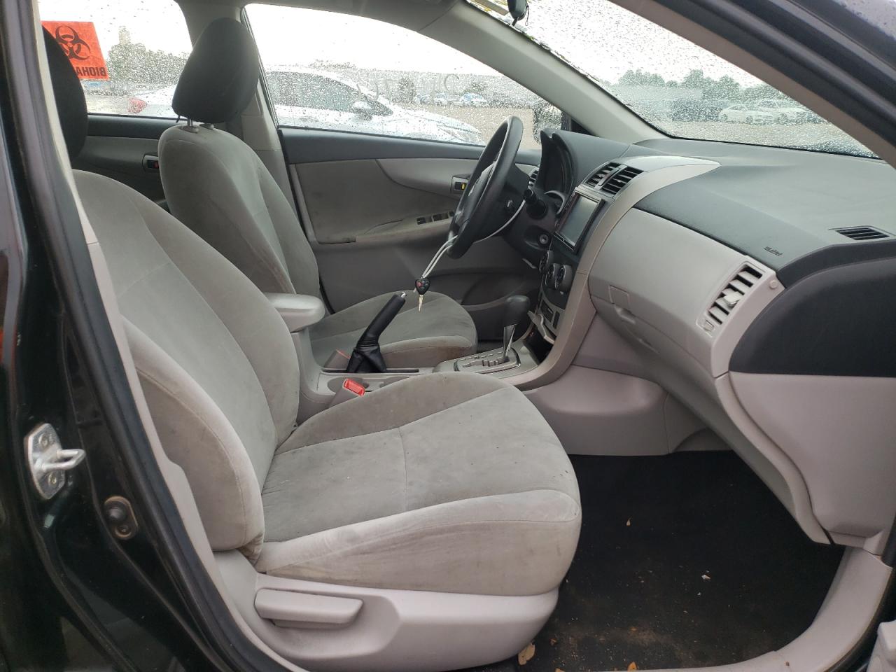 Photo 5 from auction – 2011 TOYOTA COROLLA with VIN 2T1BU4EE8BC601738