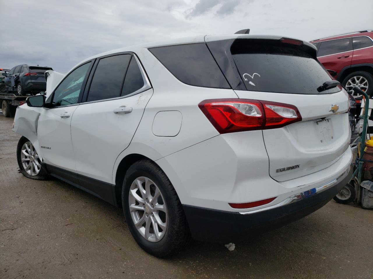 Photo 3 from auction – 2018 CHEVROLET EQUINOX LT with VIN 3GNAXSEV2JS546428