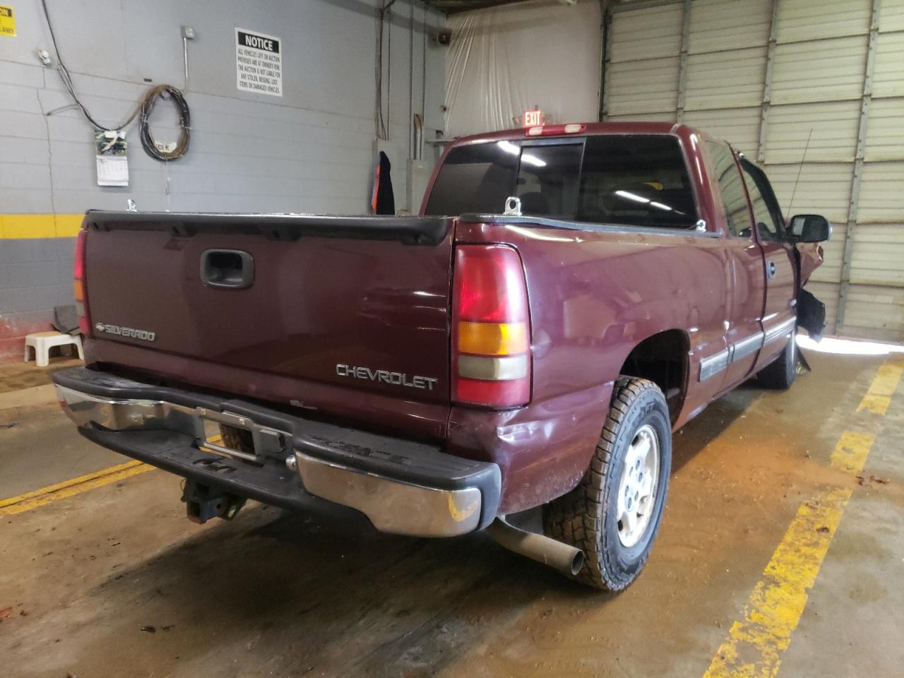 Photo 4 from auction – 1999 CHEVROLET SILVERADO with VIN 2GCEC19T6X1171690