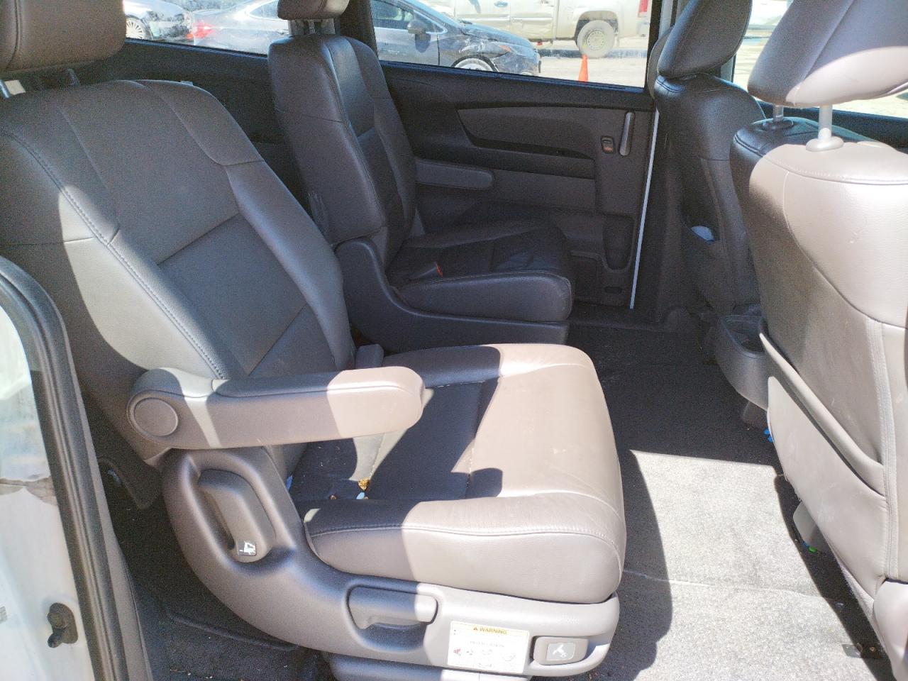 Photo 6 from auction – 2012 HONDA ODYSSEY EX with VIN 5FNRL5H68CB059534