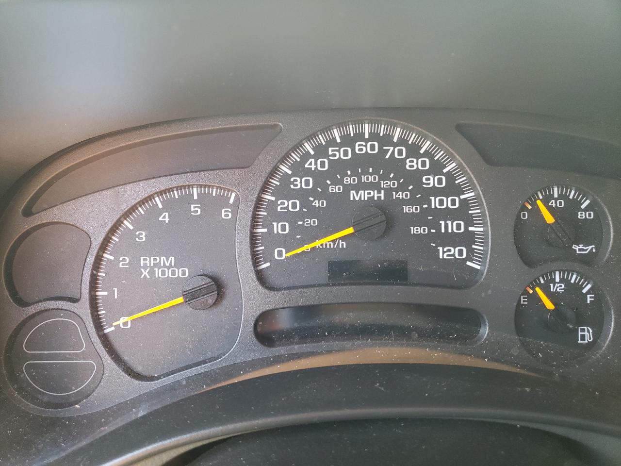 Photo 8 from auction – 2004 CHEVROLET SILVERADO with VIN 2GCEC19T741161679