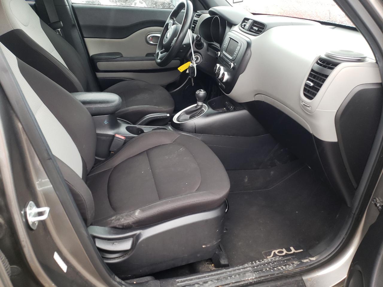 Photo 5 from auction – 2017 KIA SOUL with VIN KNDJN2A26H7502466