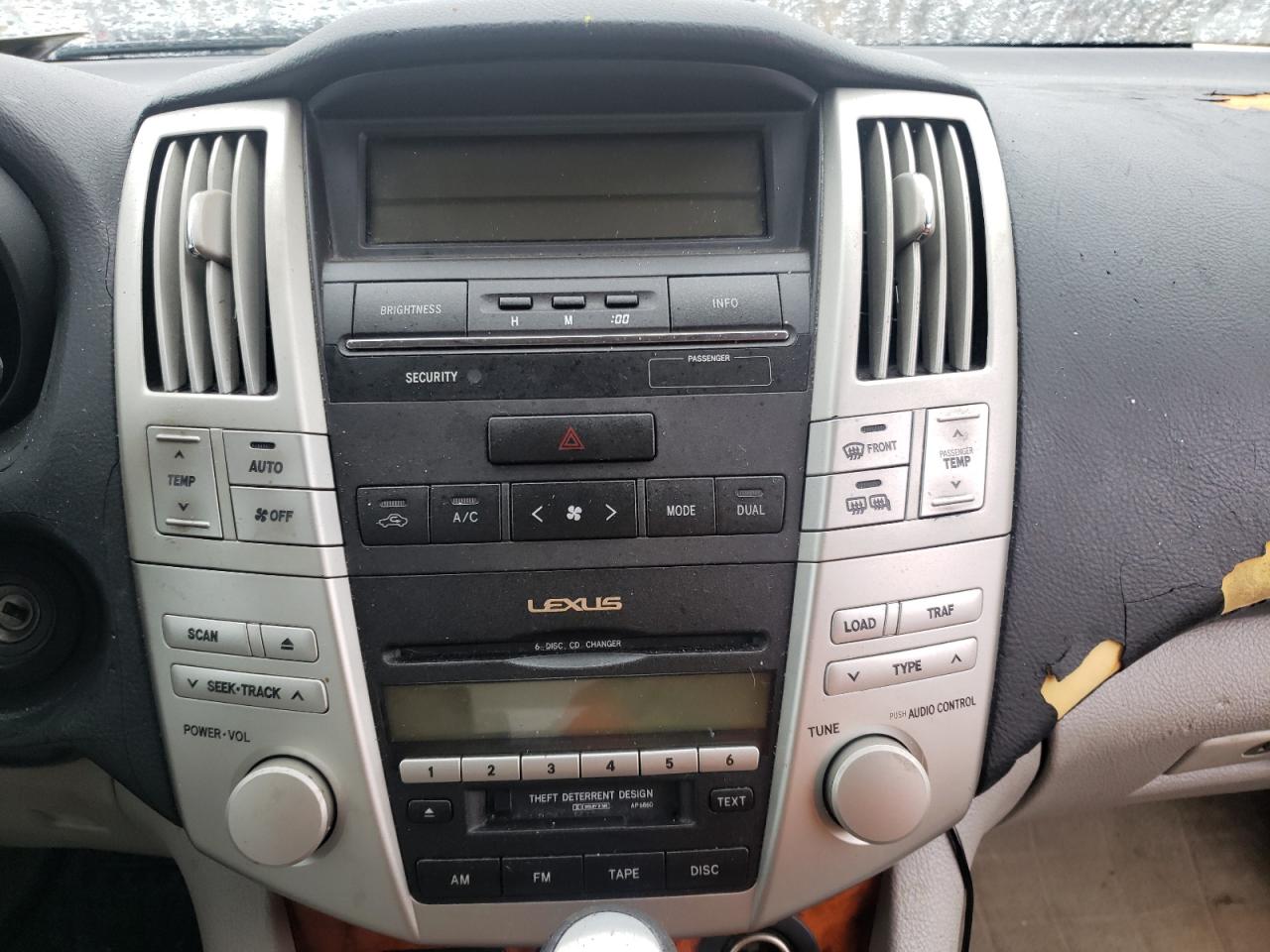 Photo 9 from auction – 2006 LEXUS RX 330 with VIN 2T2HA31U56C107610