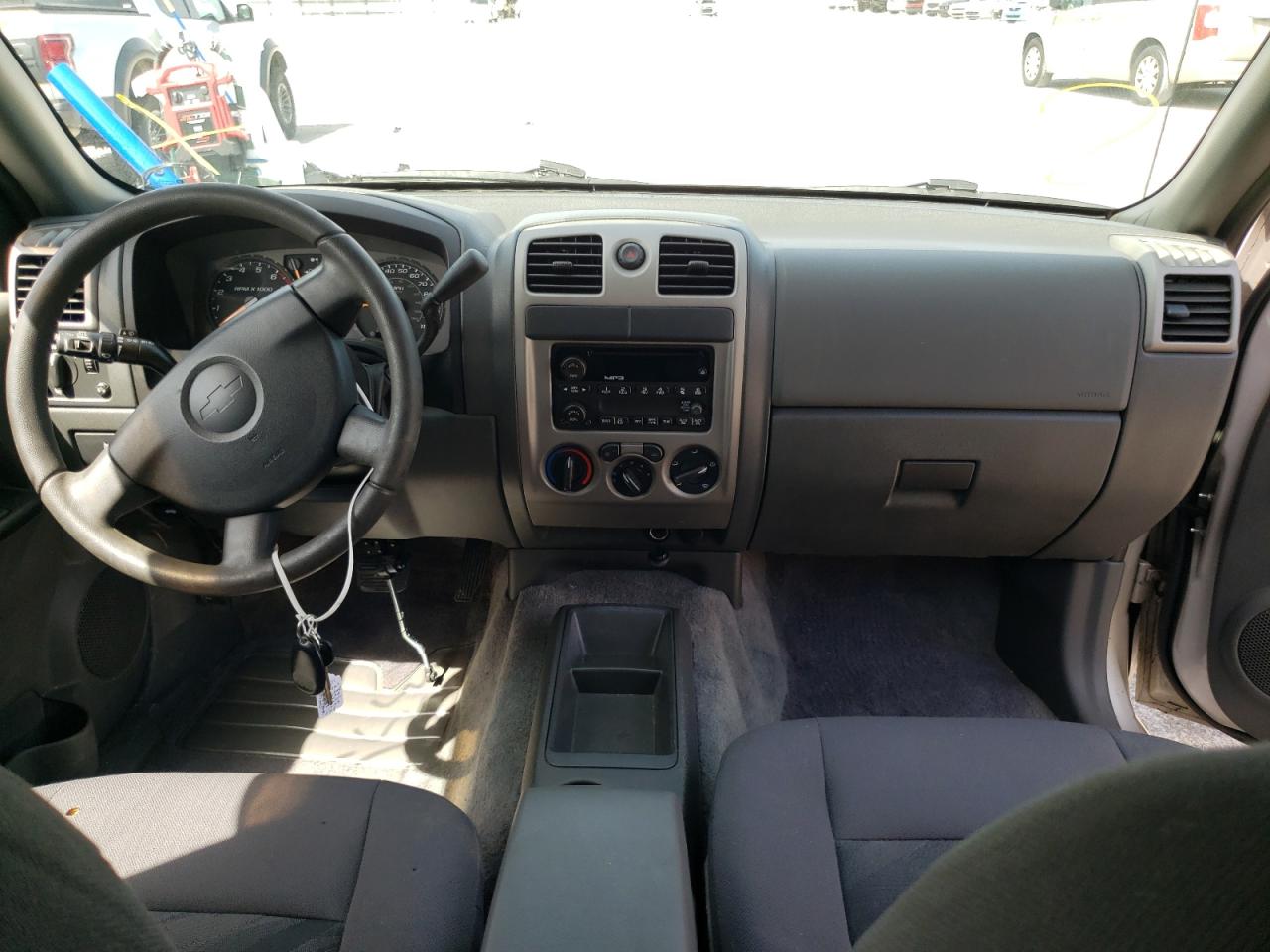 Photo 9 from auction – 2005 CHEVROLET COLORADO with VIN 1GCCS198558284501