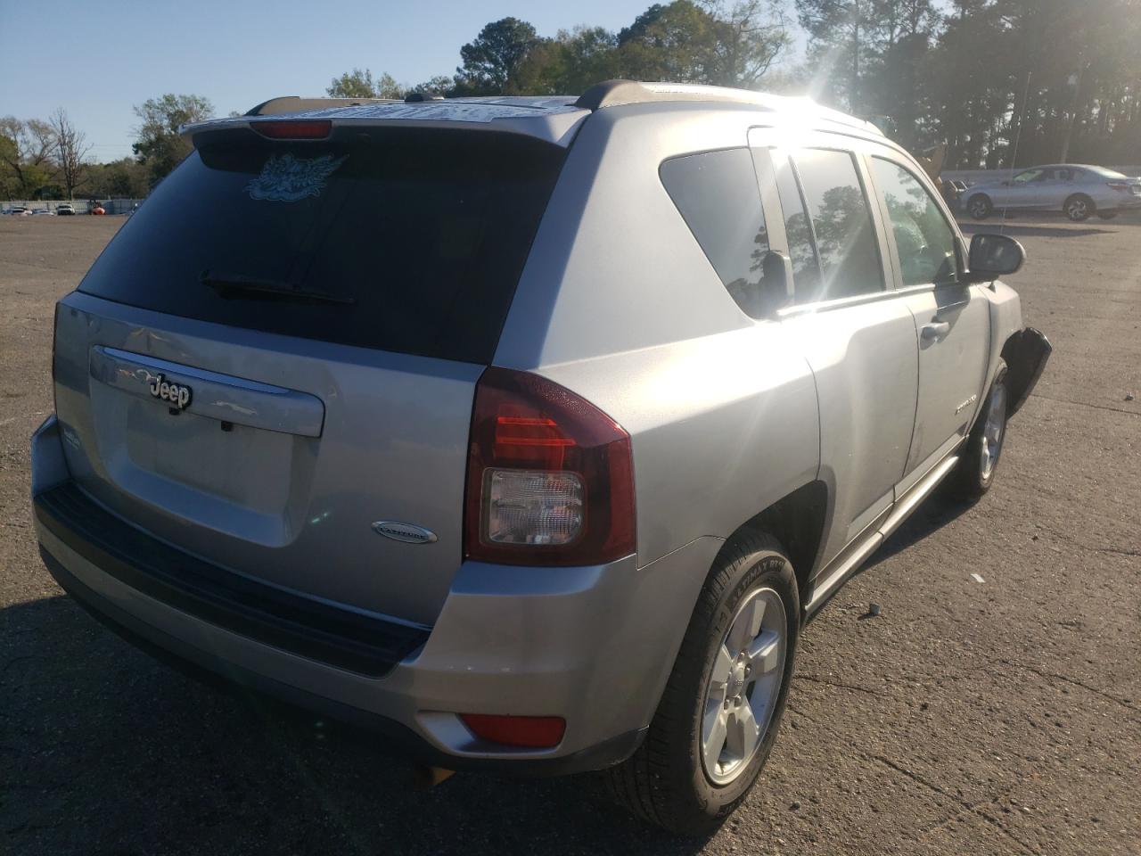 Photo 4 from auction – 2017 JEEP COMPASS LA with VIN 1C4NJCEA2HD115032